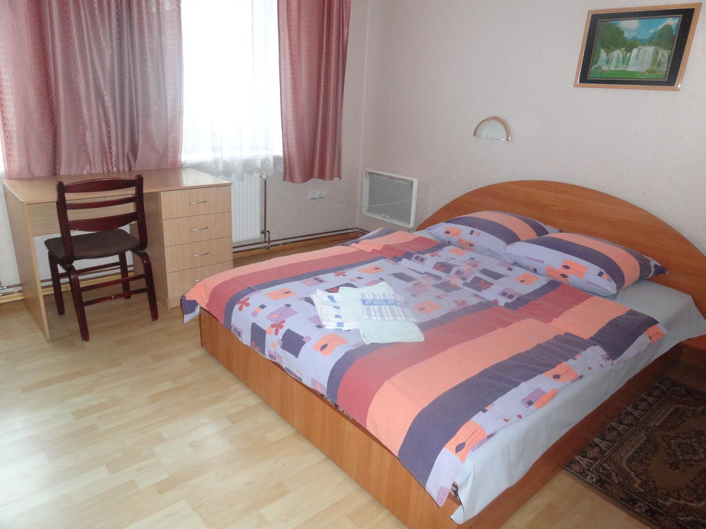 Hotel Rebir Daugavpils Pokoj fotografie
