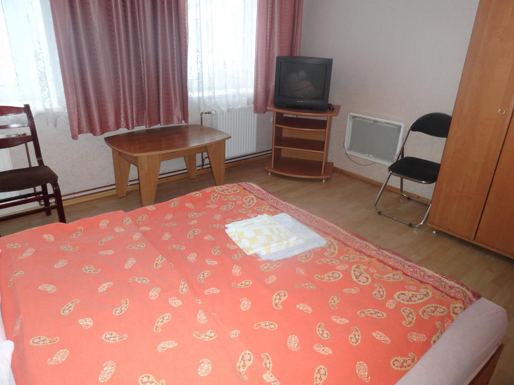 Hotel Rebir Daugavpils Pokoj fotografie
