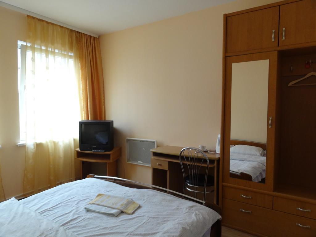 Hotel Rebir Daugavpils Exteriér fotografie